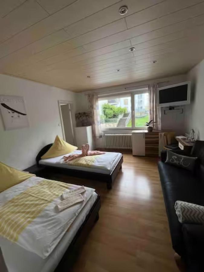 Zimmer In Koeln Dış mekan fotoğraf