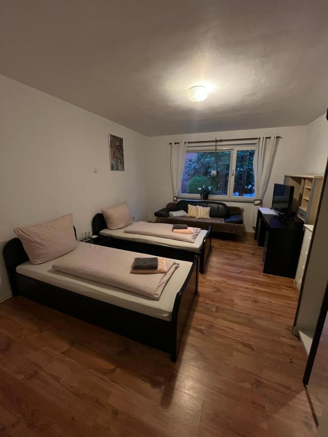 Zimmer In Koeln Dış mekan fotoğraf